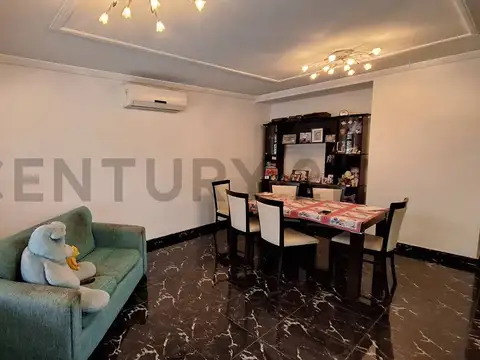 Casa 5 ambientes con 1 baño