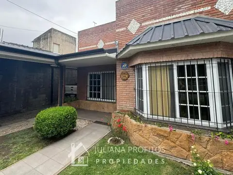 Hermosa casa en venta 4 ambientes en Florencio Varela