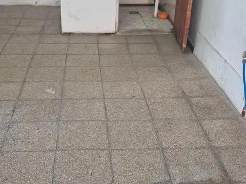 Local en Alquiler en Villa Mercedes, $ 250.000