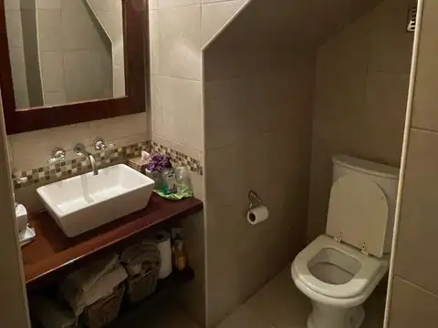 Casa 4 ambientes con 4 baños