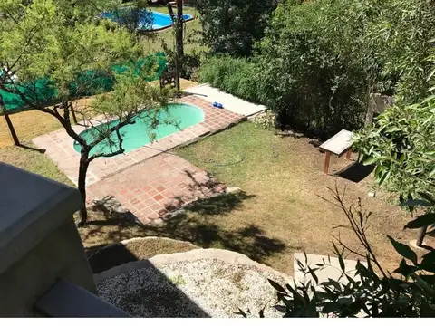 Casa en Venta con 4 cocheras