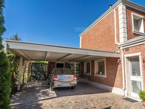 Casa en Venta en Pilar del Este - Los Jazmines, USD 275.000