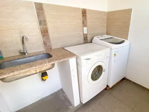 VENTA DEPARTAMENTO CENTRICO 2 AMBIENTES AL FRENTE