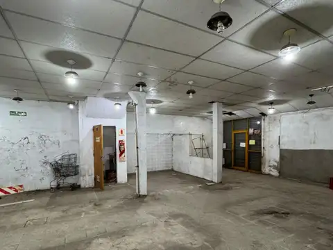 Local en Venta en Bosques, USD 200.000