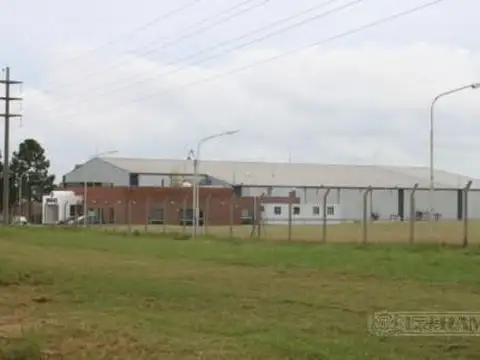 Galpon en Venta en Zarate, USD 3.500.000