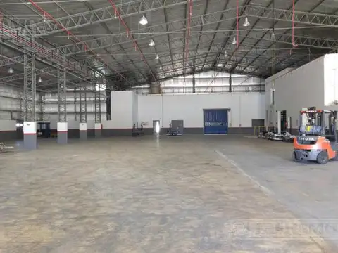 Galpon en Venta en Zarate, USD 3.500.000