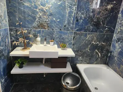 Casa 5 ambientes con 2 baños