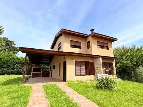 CASA 4 AMBIENTES EN LAS LOMAS MIRAMAR APTA CRÉDITO