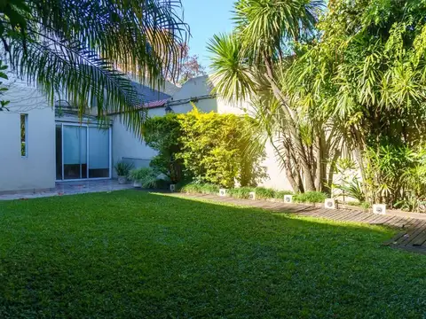 Venta Casa 5 amb Monte Castro con jardín y quincho