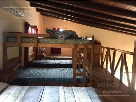 Dúplex con pileta y quincho, Colón.