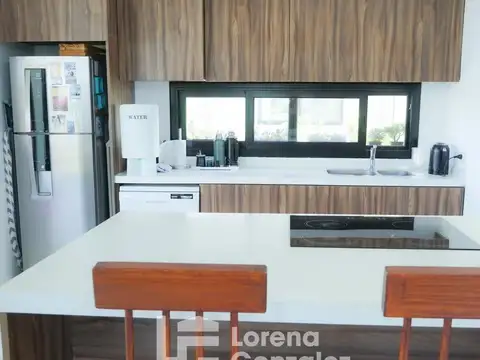 Casa en Alquiler de 4 dormitorios