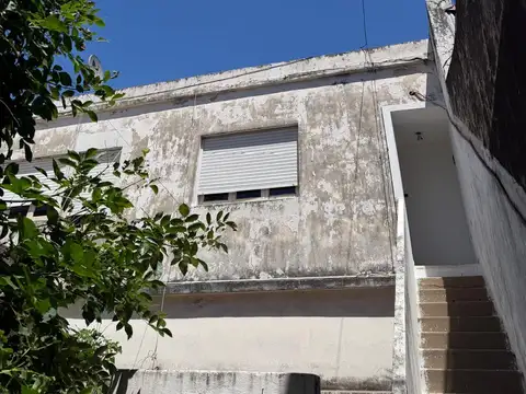 Depto Tipo Casa en Alquiler de 3 ambientes