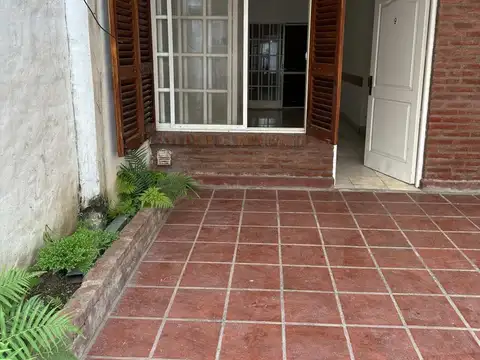 Depto Tipo Casa en Venta 36 años