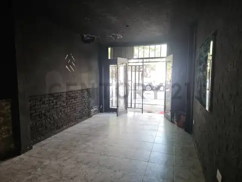 Local en Venta 35 años
