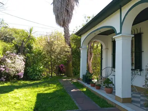 Casa en Venta con 1 cochera