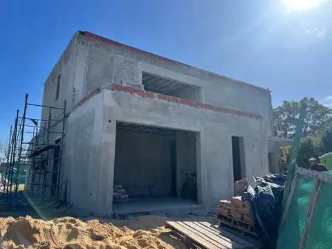 Santa Guadalupe, Pilar del Este