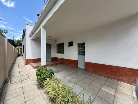 Casa en Venta en Adrogue, USD 165.000