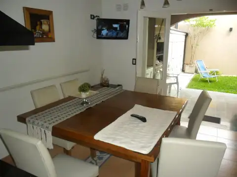 Espectacular chalet en esquina en excelente estado