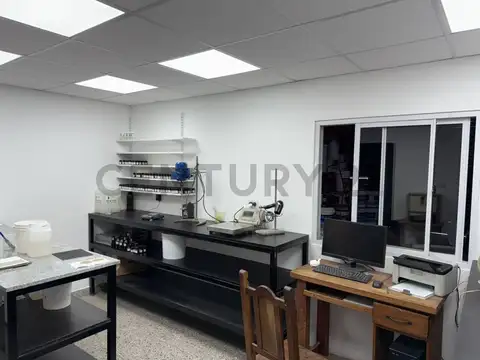 Galpon en Venta en Luis Guillon, USD 330.000