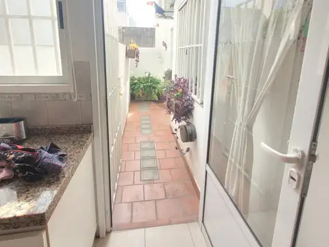 Depto Tipo Casa en Venta 8 años