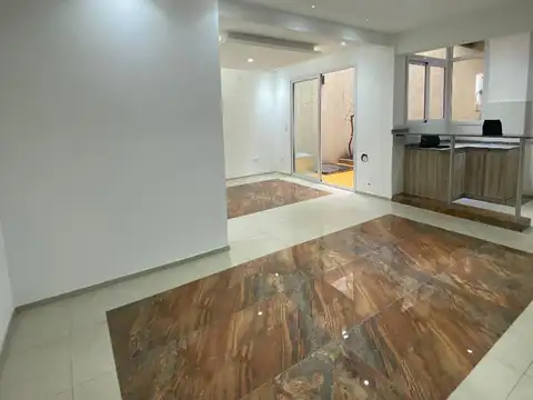 Depto Tipo Casa en Venta en Villa Lugano, USD 150.000