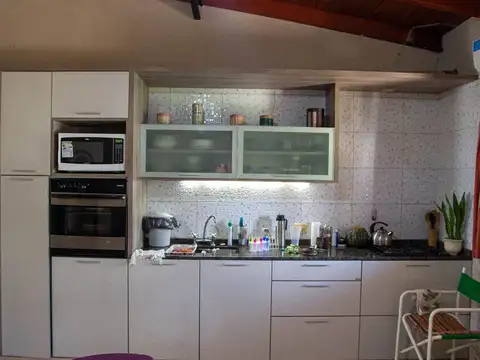 Casa 6 ambientes con 3 baños