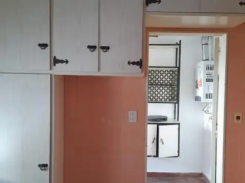 Gualeguay 50 e/ Avenida Don Pedro de Mendoza y Caboto