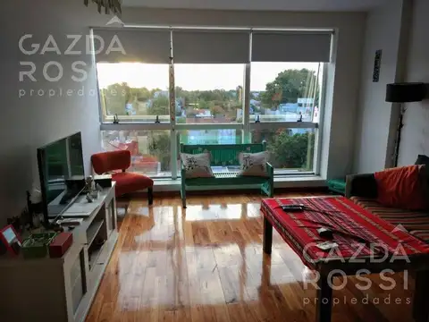 Hipolito Yrigoyen  al 8300