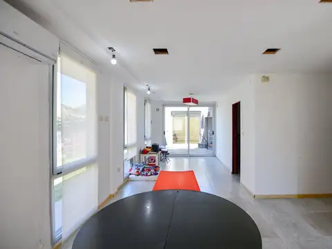 Casa en Venta en Villa Parque Sicardi, USD 140.000