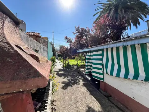 CASA EN VENTA  ITUZAINGO NORTE , LOTE DE 230 MTS  