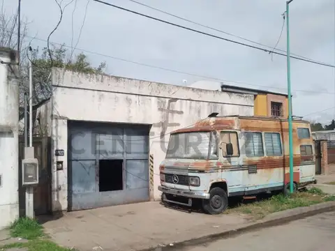 Venta de Galpón en 80 / 133 y 134