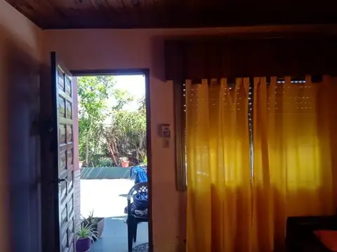 Casa en Venta en Bernal Oeste, USD 65.000