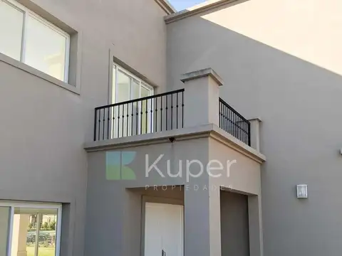 Casa en Venta en San Gabriel, USD 349.000