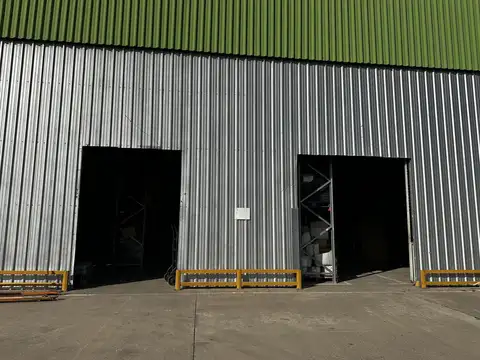 Depósito log e industrial a metros de Cno. de Cintura VTA&ALQ