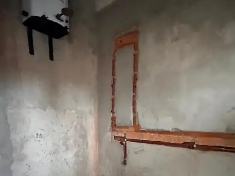 Casa 4 ambientes con 2 baños