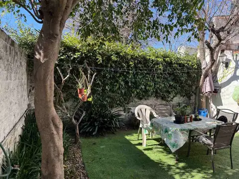 VENTA CASA PARA DOS FAMILIAS VALENTIN ALSINA