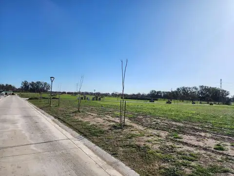 Sargento Cabral  Al 2980, Canning, Ezeiza.