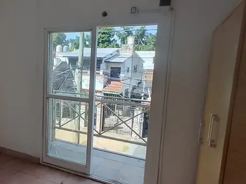 Depto Tipo Casa en Alquiler de 2 dormitorios