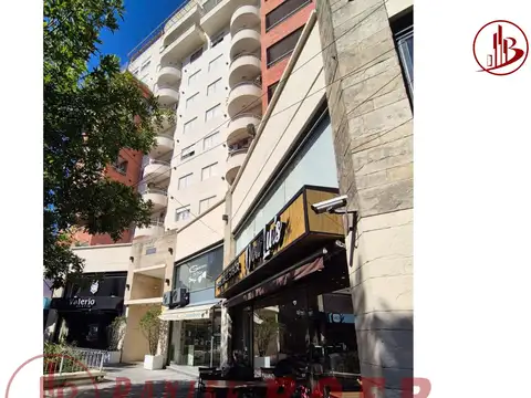 Local en Venta Via Púb.