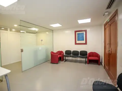 Oficina en Venta con 1 cochera