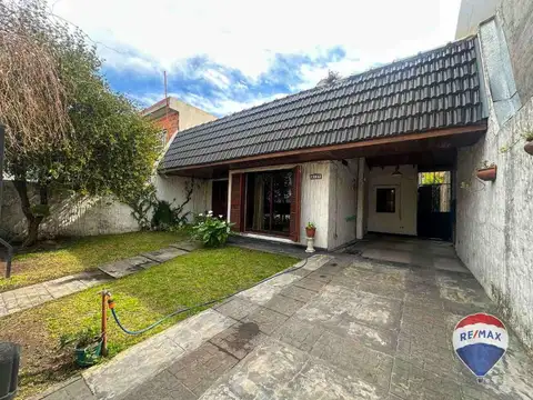 Monseñor López May 4100