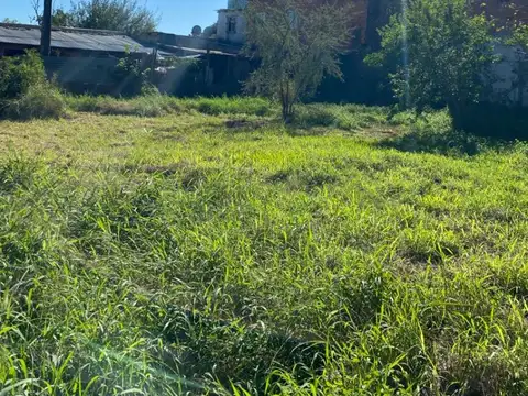 VENDE TERRENO COSTANERA SUR