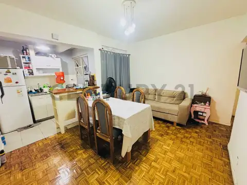 25 de Mayo 700, Piso 6