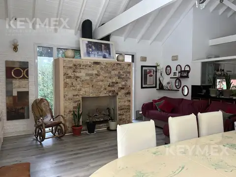 Casa 6 ambientes con 4 baños