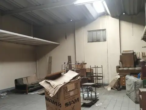 Local en Venta en Valentin Alsina, USD 370.000