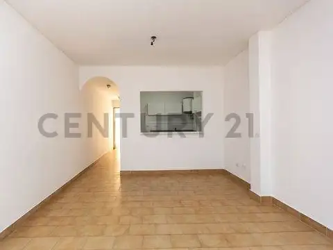 PH 2 ambientes con patio en Haedo