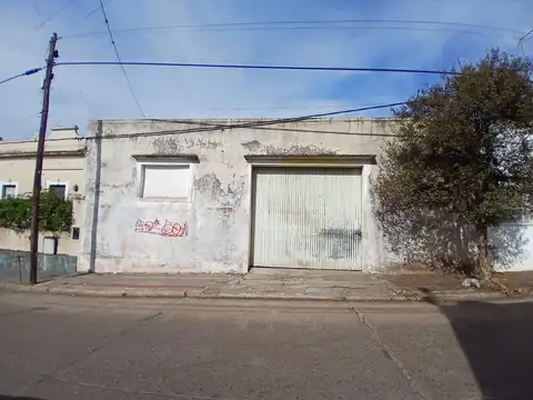 TERRENO CON COCHERA COMERCIAL CONCORDIA