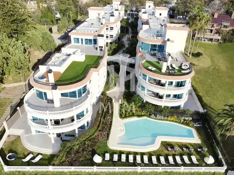 Jose Hernandez al 1200 Oasis del Yacht.