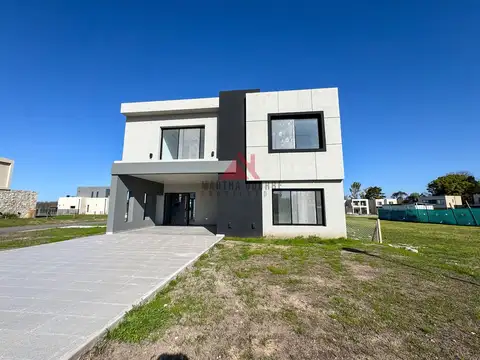 Casa  en Venta en El Aljibe, Pilar, G.B.A. Zona Norte