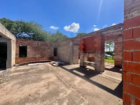 Casa 4 ambientes con 2 baños